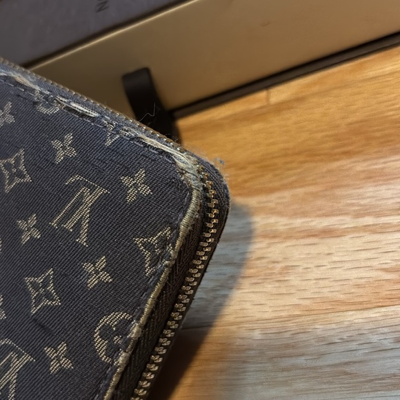 Louis Vuitton wallet - Picture 8 of 8